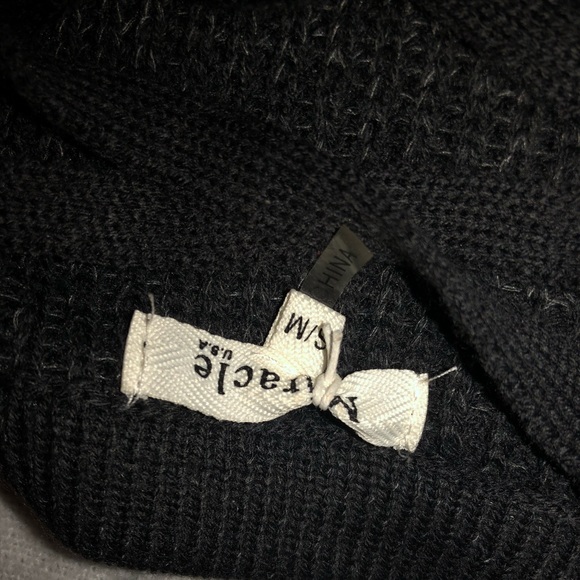 Sweater - Picture 4 of 4